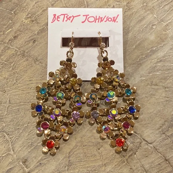 Betsey Johnson Gold Flower Cluster Geometric Love Fest Earrings NWT - Picture 1 of 5